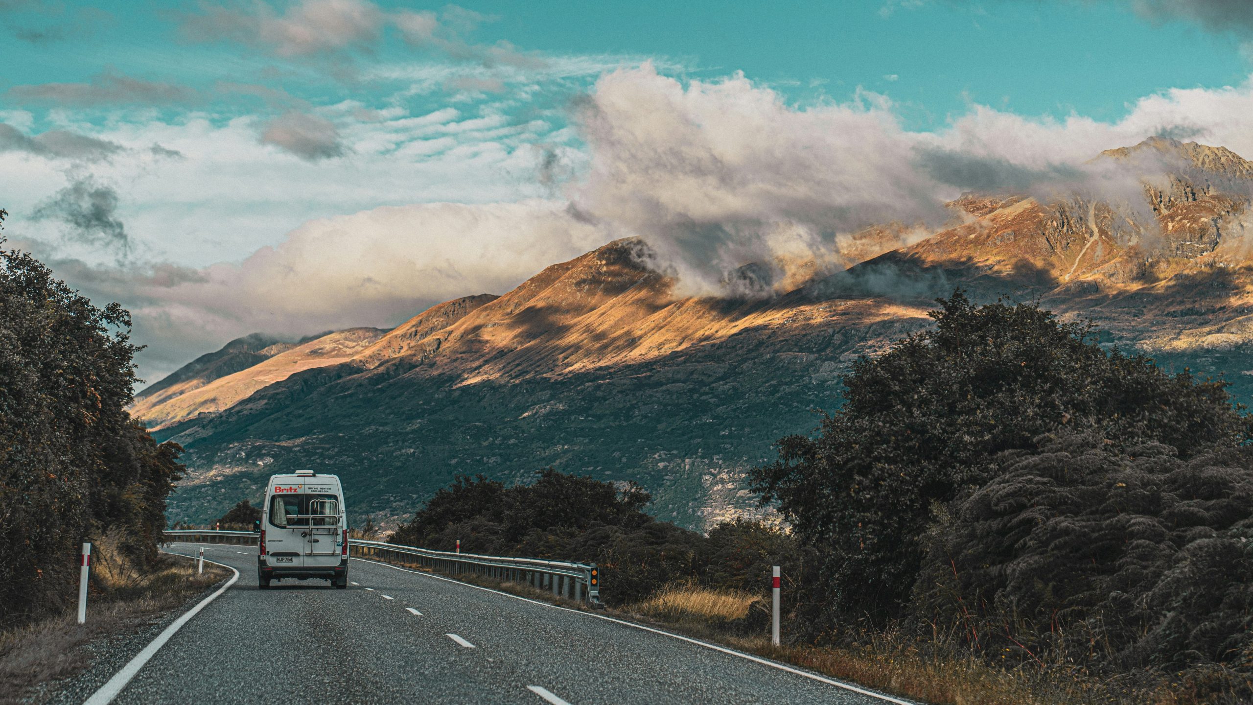 Flores Overland