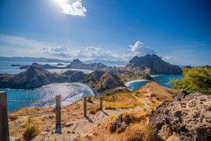 padar island hopping